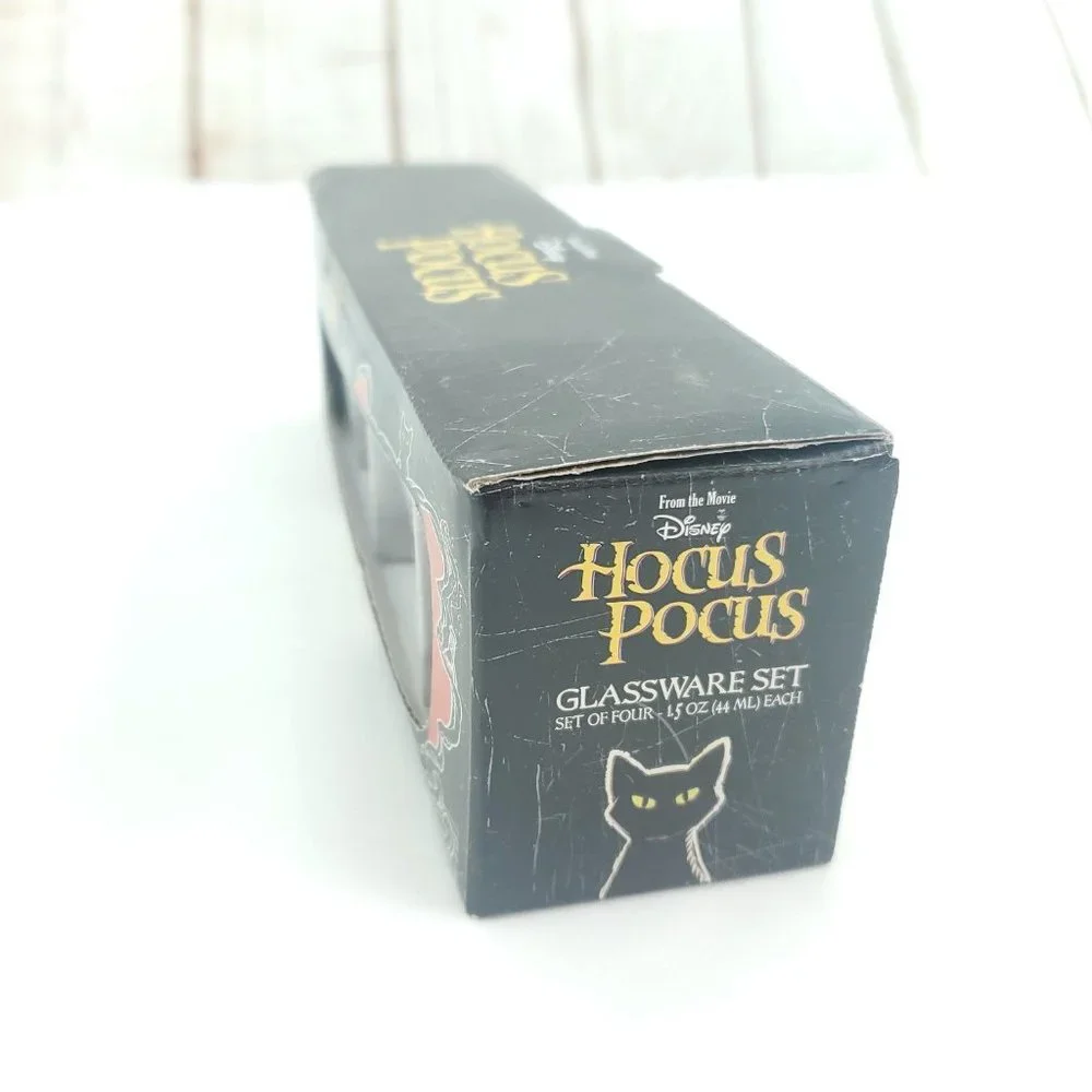 Disney Hocus Pocus Silver Buffalo 1.5 oz (44 ml) Mini Shot Glassware Set of 4